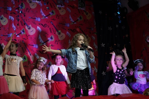 83995904_3092229717462118_3212616682501570560_o